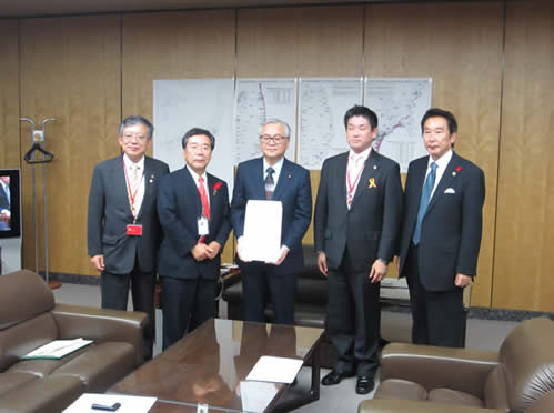 黄川田徹　総務副大臣へ提言書を提出