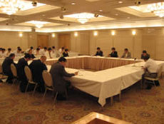 プロジェクト会議の様子