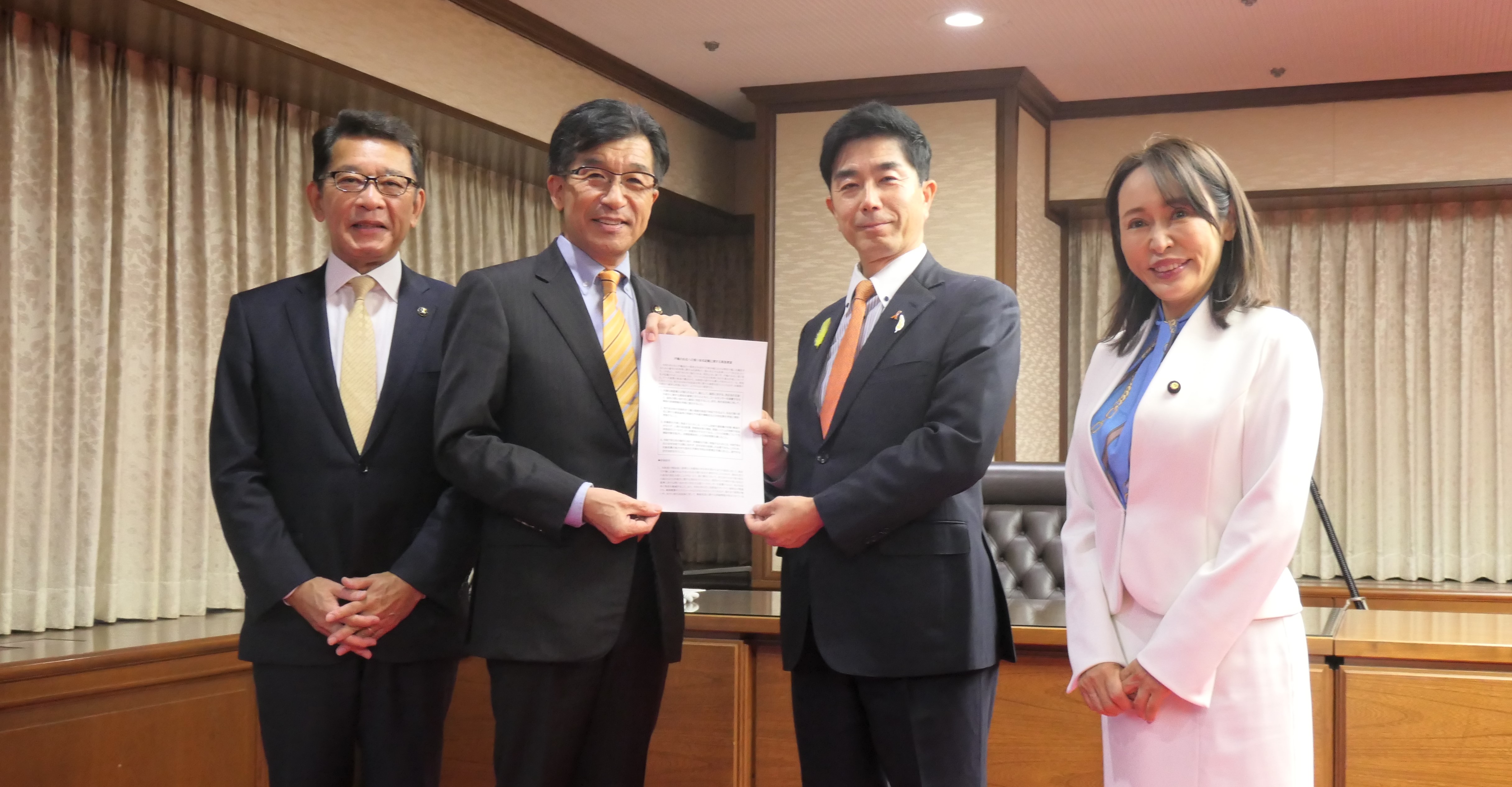 法務省　牧原法務大臣　森議員