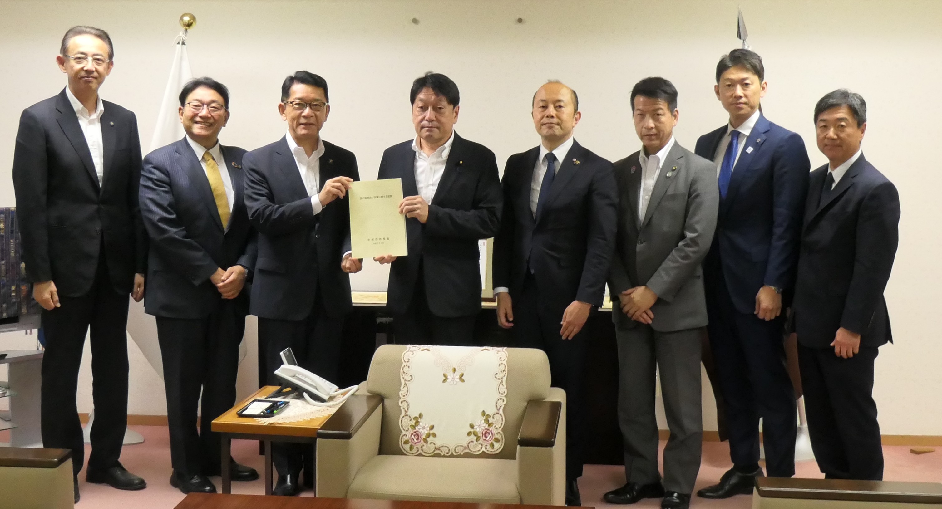 自民党_小野寺政務会長