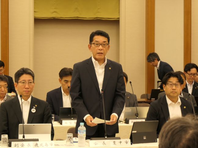 02_20260828_soumudaijinkon_kaityouaisatu 02_20260828_総務大臣懇